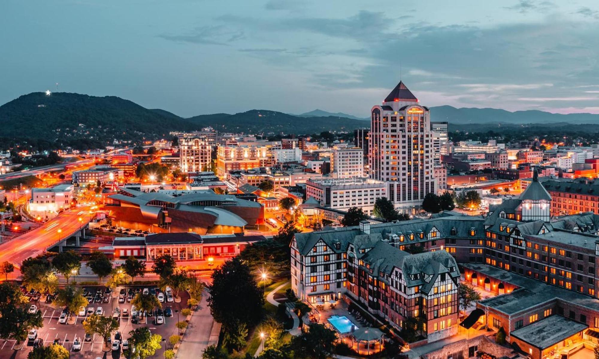 Hotel Roanoke & Conference Center, Curio Collection By Hilton Exterior foto